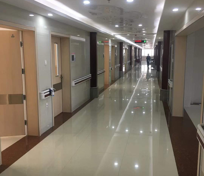 医院走廊扶手工程